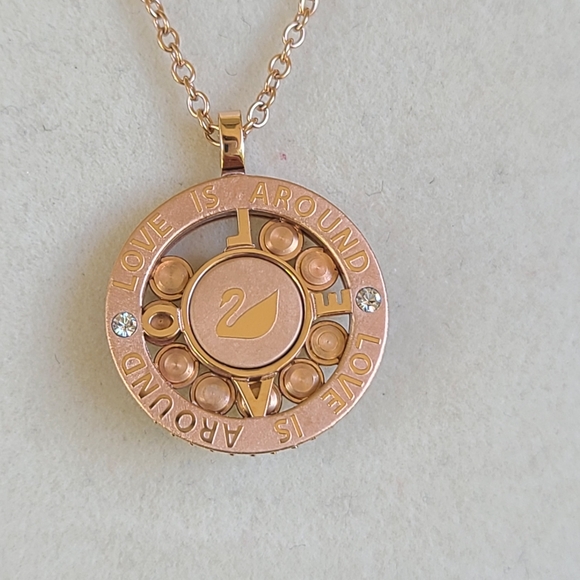 Swarovski Admiration Round White Crystals Rose Gold- Like New In Box No Tags - Picture 10 of 10